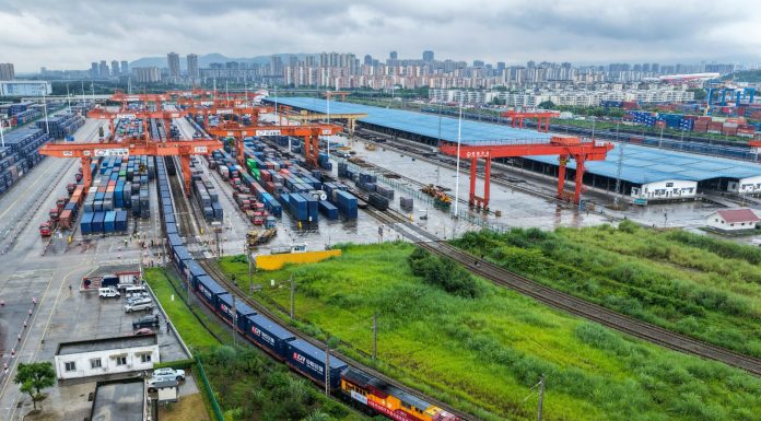 Trasporti: Chongqing potenzia treni merci Cina-Europa per export auto (2)