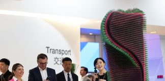 Cina: al Summer Davos Forum focus su intelligenza artificiale e robotica (2)
