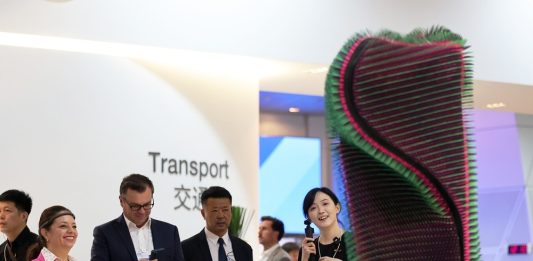 Cina: al Summer Davos Forum focus su intelligenza artificiale e robotica (2)