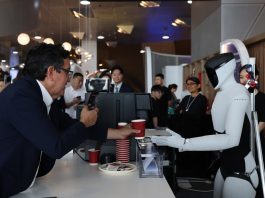 Cina: al Summer Davos Forum focus su intelligenza artificiale e robotica (3)