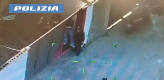 Catania, traffico di sostanze stupefacenti riconducibile al clan Carcagnusi: dieci misure cautelari / Video