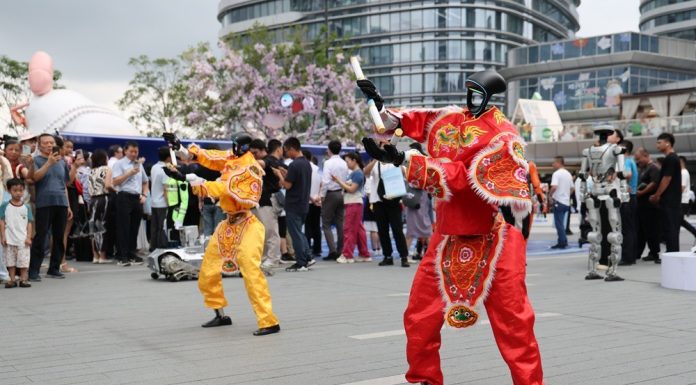 Cina: a Shenzhen il primo quartiere dei robot (3)