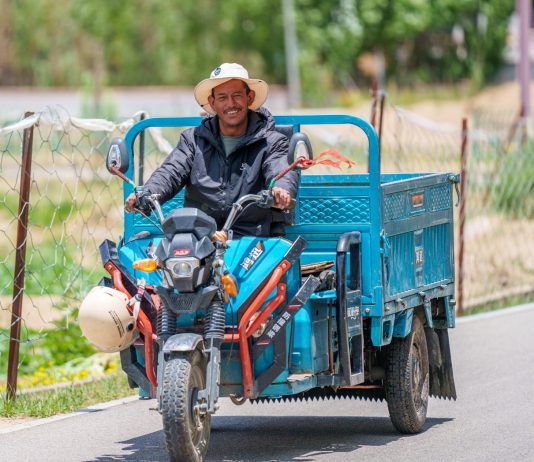 Cina: la ferrovia Qinghai-Xizang cambia la vita nelle campagne (3)
