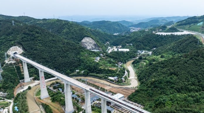 Cina: inaugurata linea ferroviaria ad alta velocità Xi’an-Shiyan (2)