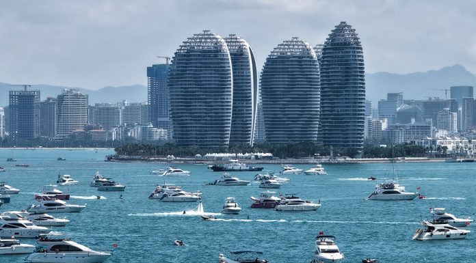 Cina: Hainan prevede +8,25 mln viaggi aerei di passeggeri durante turismo estivo