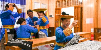 Cina: il ricamo Tiaohua tramanda la cultura Huayao (2)