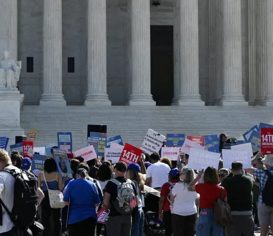 La Corte Suprema degli Stati Uniti boccia Trump e mantiene lo ius soli