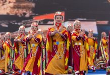 Cina: Xizang, Nagqu ospita un gala di danza Guozhuang (1)