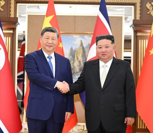Repubblica popolare democratica di Corea: Pyongyang, Xi Jinping a colloquio con Kim Jong Un
