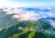 Cina: mare di nuvole dopo la pioggia nello Hunan (3)