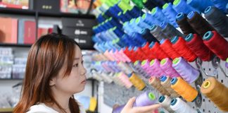 Cina: nel Guangxi la cultura popolare ispira moda e creatività (1)