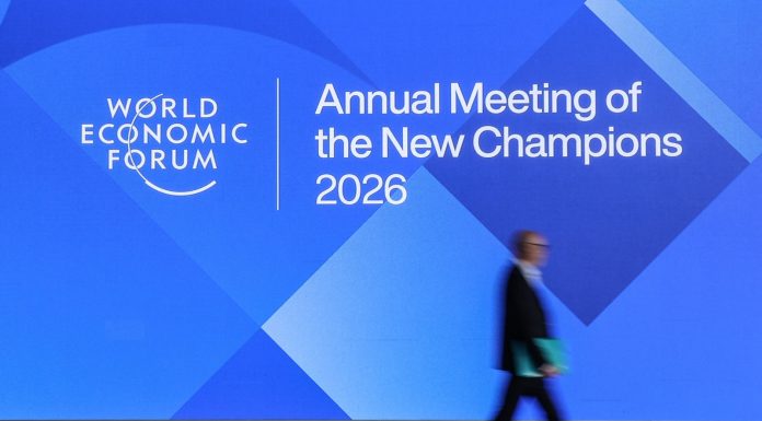 Cina: al Summer Davos Forum focus su tecnologie di frontiera (1)