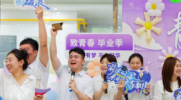 Cina porterà avanti strategia per dare priorità all’occupazione nel 2026-2030