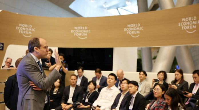 Cina: al Summer Davos Forum focus su tecnologie di frontiera (3)