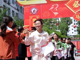 Cina: concluso in alcune regioni l’esame di ammissione all’università (2)