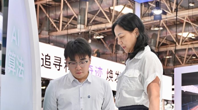 Cina: alla CISCE di Pechino in mostra innovazioni IA in ambito sanitario (2)