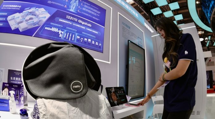 Cina: alla CISCE di Pechino in mostra innovazioni IA in ambito sanitario (3)