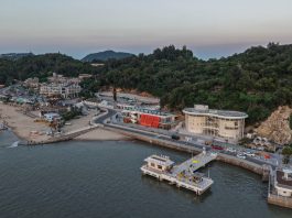Cina: parco di serbatoi petroliferi convertito in polo turistico (1)