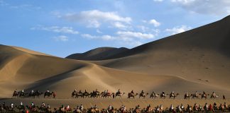 Cina: vacanze per il Dragon Boat Festival tra natura e tradizioni (3)