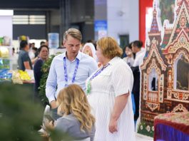 Cina: Xinjiang, a Urumqi il nono China-Eurasia Expo (1)