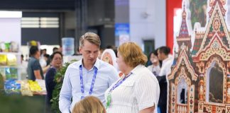 Cina: Xinjiang, a Urumqi il nono China-Eurasia Expo (1)