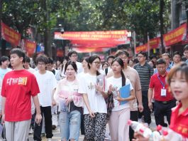 Cina: iniziato l’esame nazionale di ammissione all’università (1)