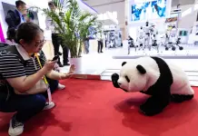 Cina: robot e IA in vetrina all’Int’l Supply Chain Expo (2)