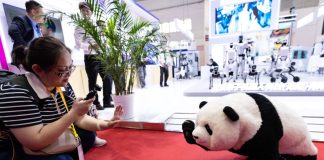 Cina: robot e IA in vetrina all’Int’l Supply Chain Expo (2)