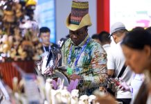 Cina: Xinjiang, a Urumqi il nono China-Eurasia Expo (2)