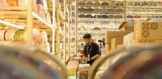 Cina: Xinjiang, a Urumqi il nono China-Eurasia Expo (3)