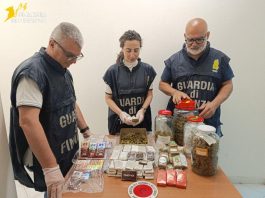 Sequestrati 13 chili di stupefacenti nel Cagliaritano, un arresto / Video