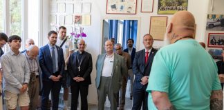 Monsignor Fisichella in visita a Villa Maraini-Croce Rossa: “Chiedere aiuto è un atto di coraggio”