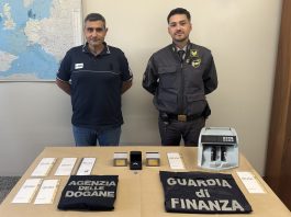 Finti turisti al Valico di Brogeda, sequestrati gioielli e lingotti d’oro