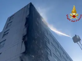 Incendio all’Ospedale del Mare di Napoli, nessun ferito / VIDEO
