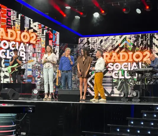 Radio2 chiude la stagione con il live “Il cielo è sempre più blu” a Cosenza