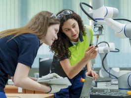 Mimit-Mur, Urso e Bernini firmano l’Atto di indirizzo strategico 2026-2028 per la valorizzazione delle conoscenze e il trasferimento tecnologico