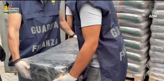 Maxi sequestro di 113 kg di cocaina proveniente dal Sud America al porto di Gioia Tauro