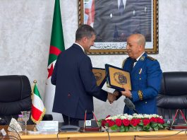 Il capo della Polizia Pisani firma ad Algeri un’intesa tecnica per l’identificazione e il rimpatrio dei migranti irregolari