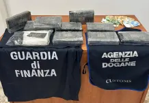 Como, valico di Brogeda: arrestato il conducente di un’auto con oltre 10kg di cocaina a bordo