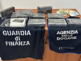 Como, valico di Brogeda: arrestato il conducente di un’auto con oltre 10kg di cocaina a bordo
