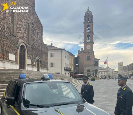 La Guardia di Finanza interrompe frode fiscale attuata con il metodo “apri e chiudi”, sequestri per 4,5 milioni