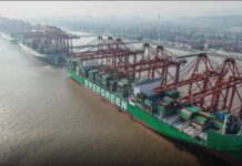 In Cina otto dei primi dieci porti al mondo per volume di merci movimentate