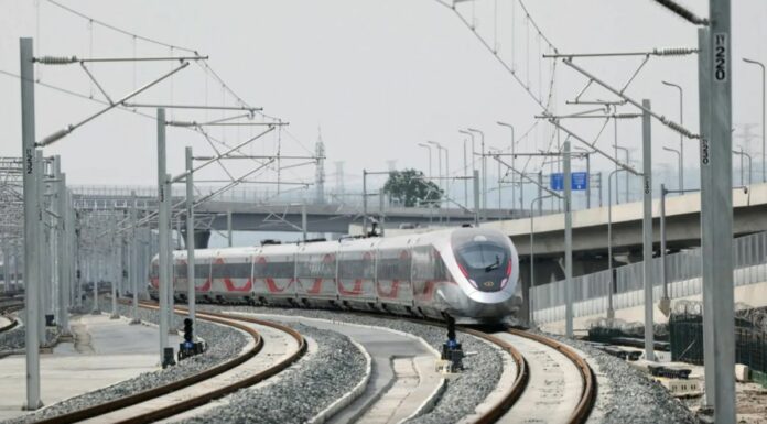 Cina, attesi 1 mld di viaggi in treno durante il picco estivo