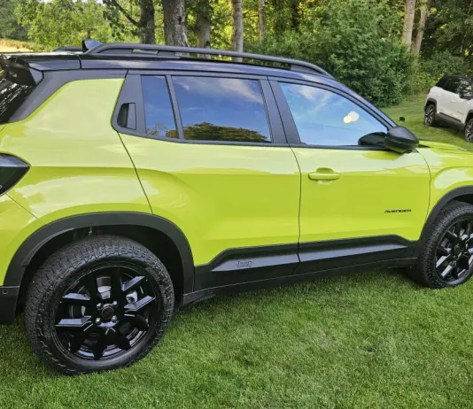 Jeep Avenger 4xe, arriva la trazione integrale nel segmento B-SUV