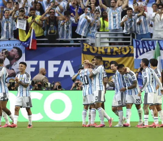 L’Argentina soffre ma vola agli ottavi: Capo Verde battuto ai supplementari