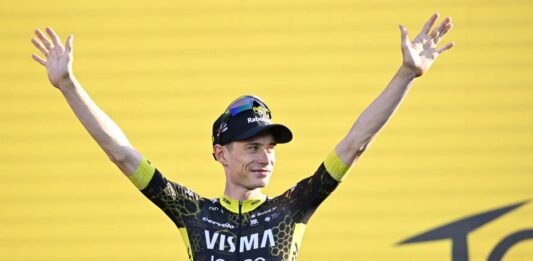 Cronosquadre alla Visma, Vingegaard prima maglia gialla del Tour