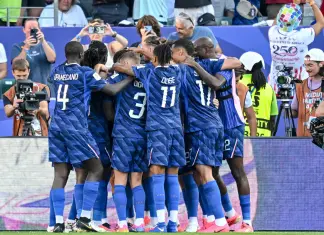 Mbappè la decide dal dischetto: la Francia batte il Paraguay e vola ai quarti