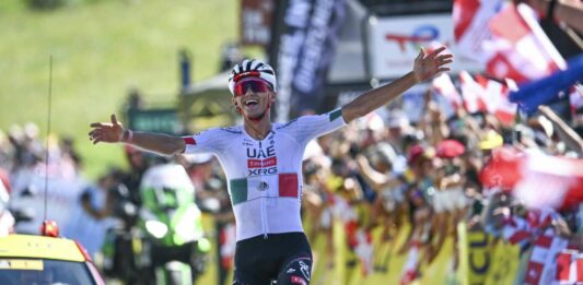 Del Toro vince 2^ tappa su Pogacar, Vingegaard resta leader del Tour