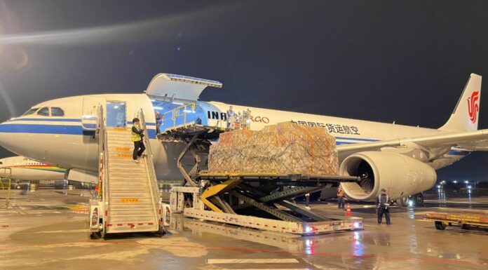 Cina, aperte 92 nuove rotte aeree cargo internazionali nel primo semestre