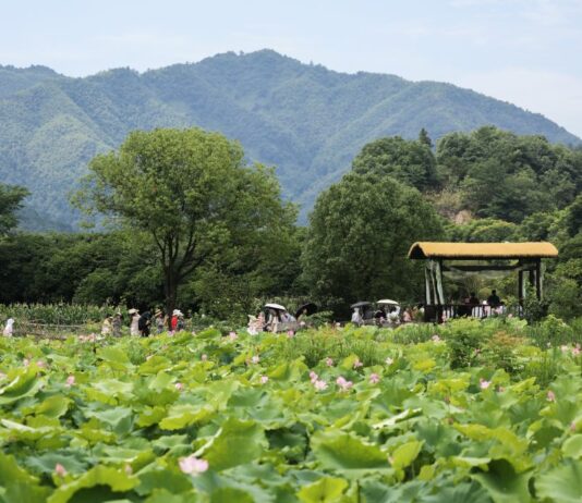 Cina, buoni di consumo per 450 mln di yuan a favore del turismo estivo